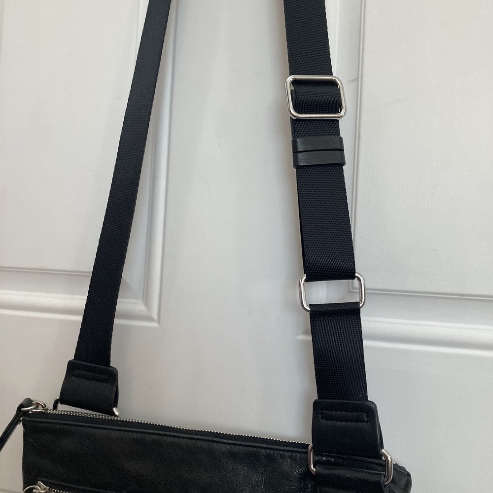 Margot New York Triple Zipper Messenger Purse Crossbody Bag Black Leather - Picture 3 of 13